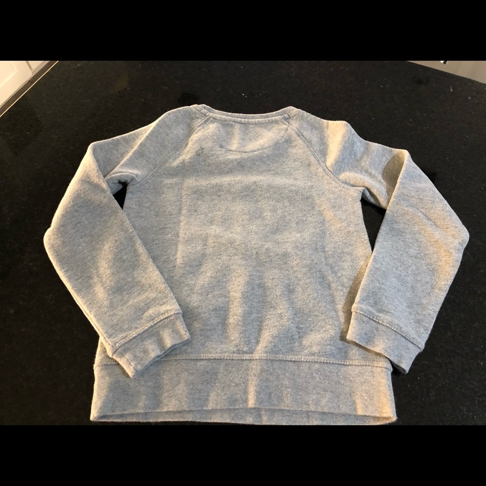 Joe Fresh girls light long sleeve top!